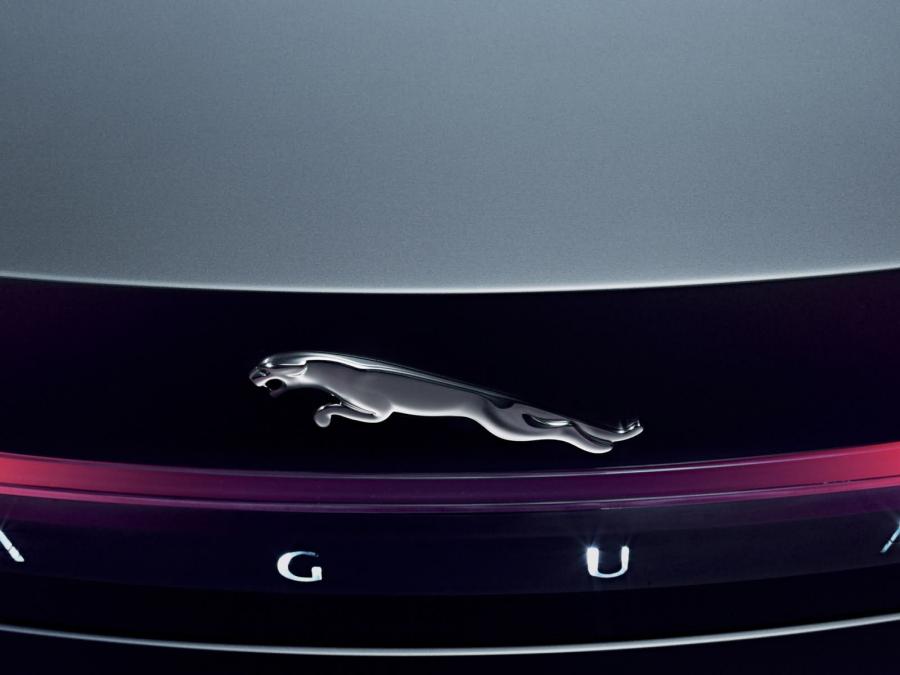  Jaguar C-XF Concept 2007 года  (фото 14 из 110)